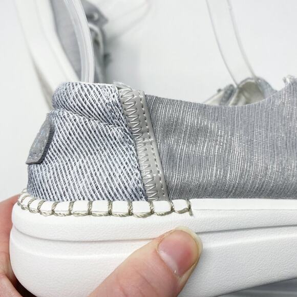 Hey Dude Gray/White Wendy Rise Slip Ons Lace Up Women's Size 7 Moc Toe EUC - Picture 4 of 10